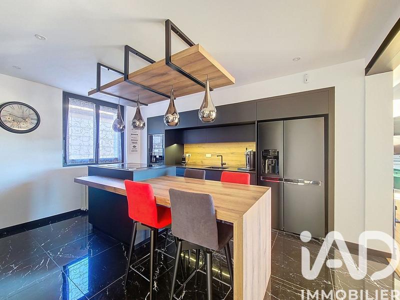 Maison de maîtres - 275 m² - 12 pièces