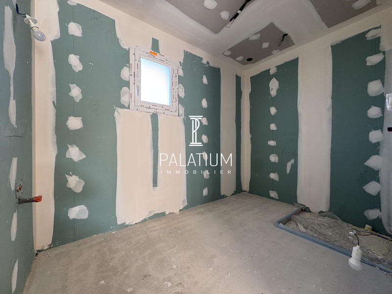 Maison - 99 m² - 4 pièces