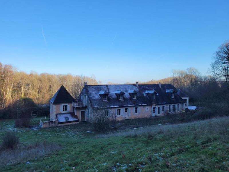 Maison - 310 m² - 8 pièces