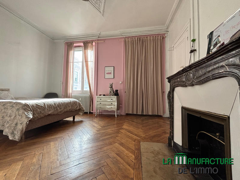 Appartement - 134 m² - 5 pièces
