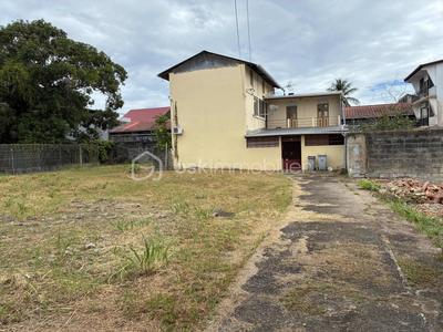 Maison ancienne - 244 m² - 6 pièces