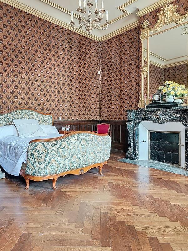 Maison - 460 m² - 20 pièces