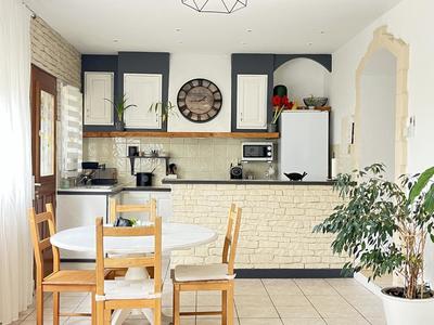 Villa - 70 m² - 4 pièces