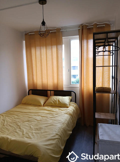 Chambre - 10 m² - 1 pièce