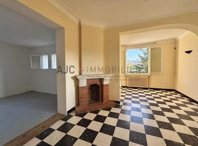 Maison de ville - 120 m² - 3 pièces