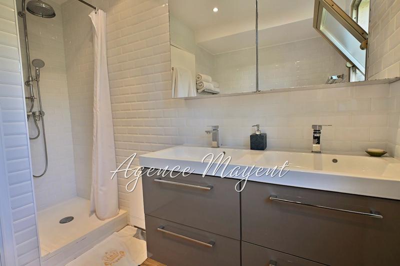 Appartement - 76 m² - 3 pièces