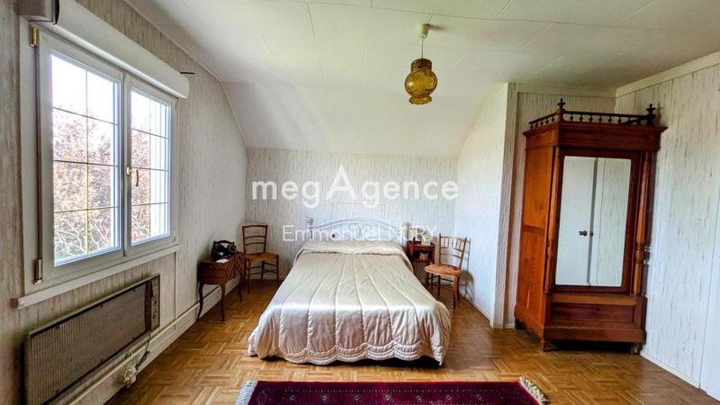 Maison - 202 m² - 7 pièces