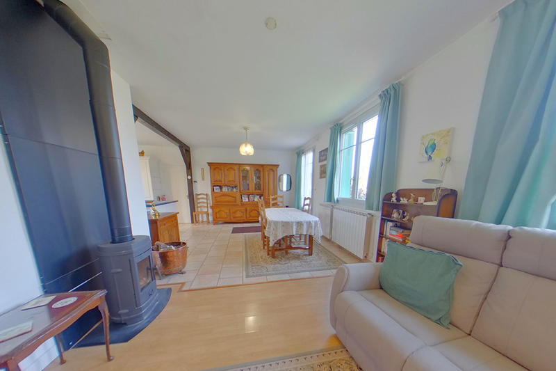 Maison - 83 m² - 4 pièces