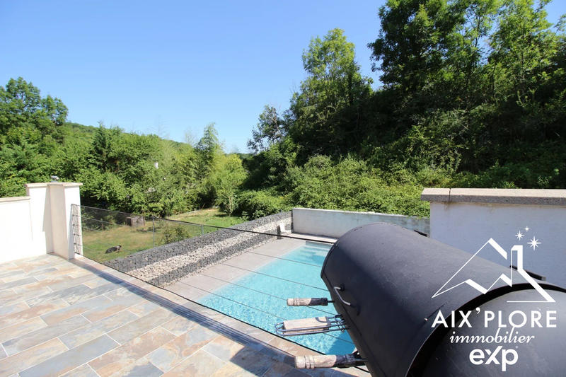 Maison - 140 m² - 6 pièces