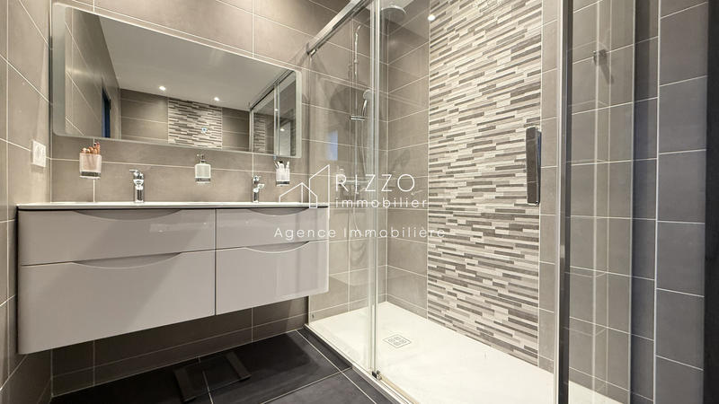 Maison - 138 m² - 5 pièces