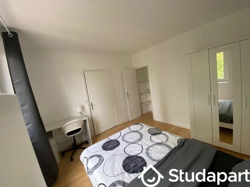 Chambre - 12 m² - 1 pièce