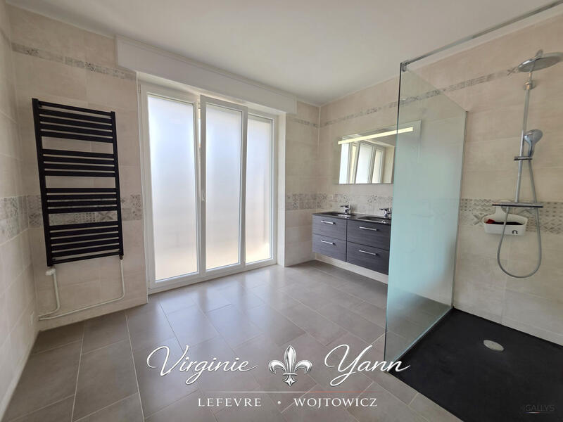 Maison - 145 m² - 5 pièces