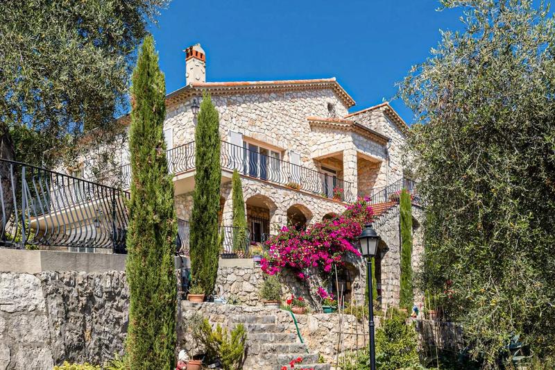 Villa - 260 m² - 8 pièces