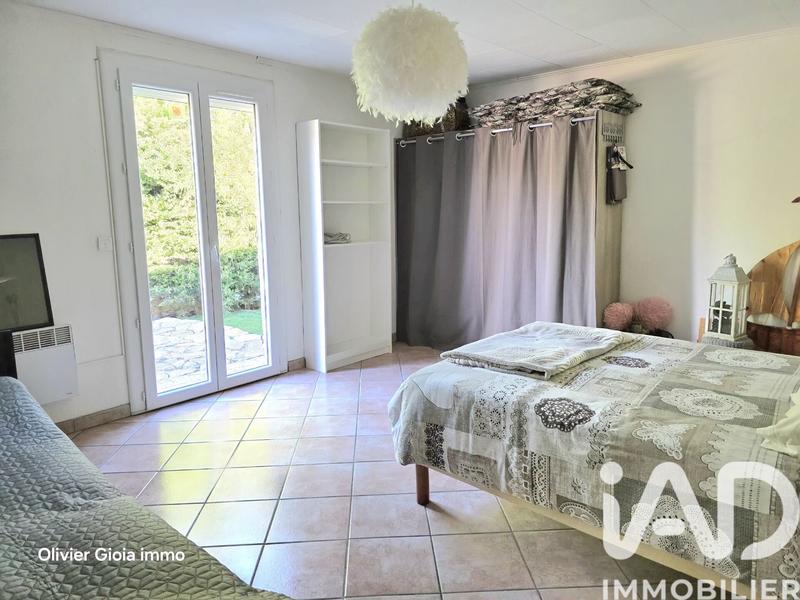 Maison - 180 m² - 5 pièces