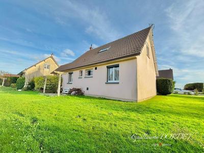 Maison traditionnelle - 109 m² - 4 pièces