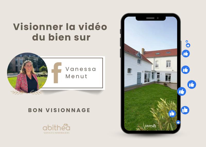 Maison - 290 m² - 9 pièces