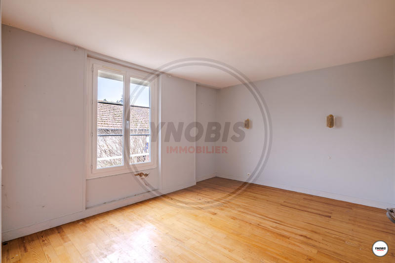 Maison - 180 m² - 6 pièces