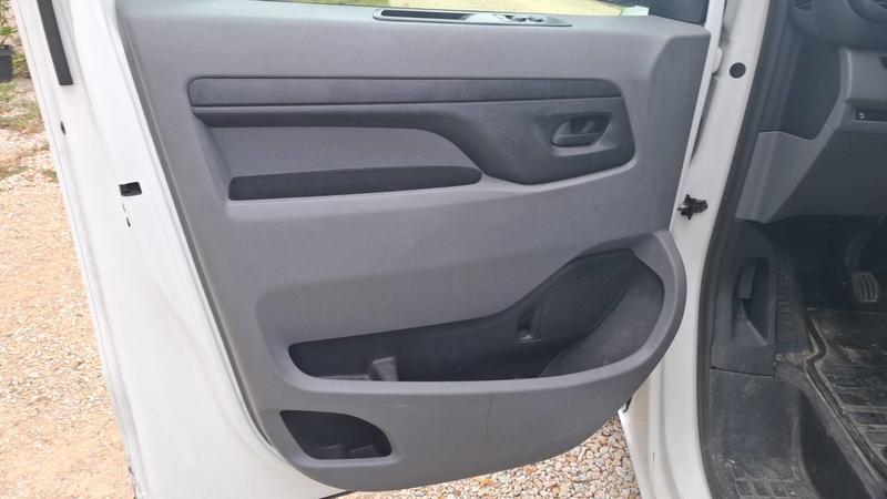 Peugeot Expert Vu 2.0 BlueHDi 120 Premium