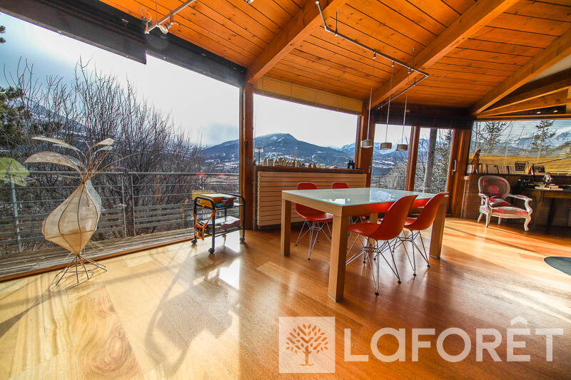 Maison - 130 m² - 4 pièces