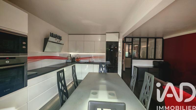 Appartement - 99 m² - 5 pièces