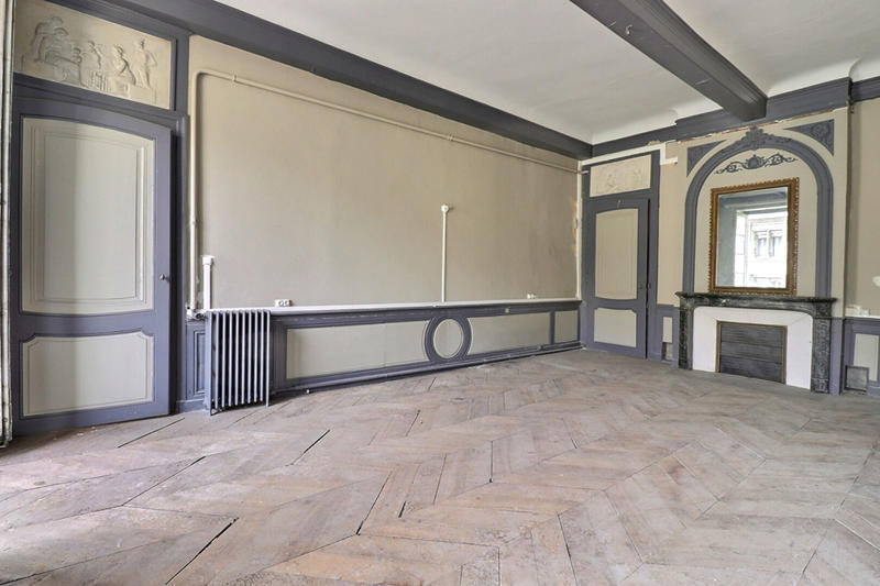 Appartement - 305 m² - 5 pièces