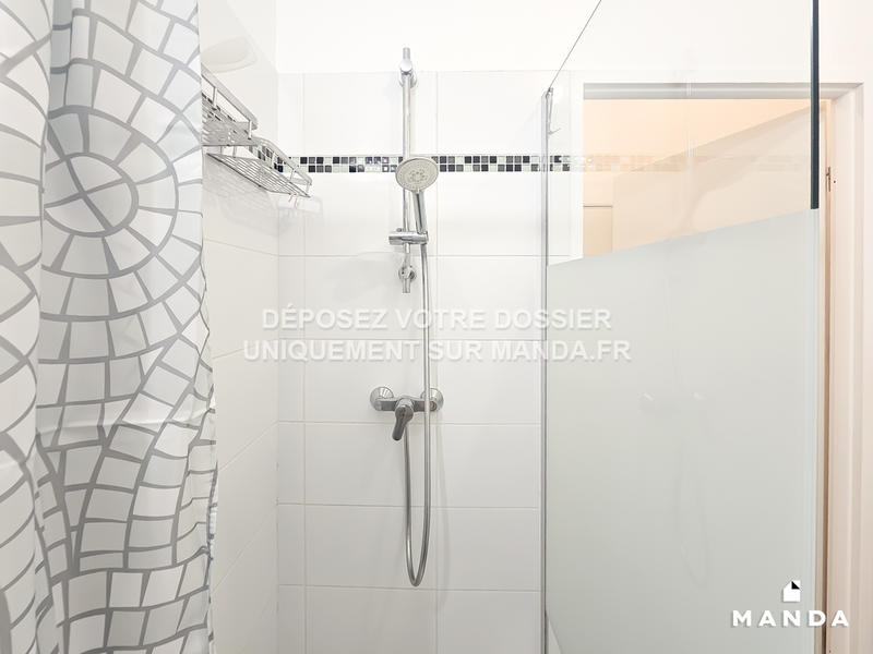 Chambre - 9 m² - 3 pièces