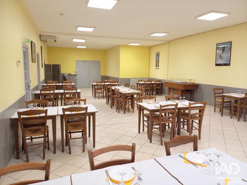 Local commercial - 403 m²