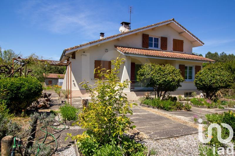 Maison - 191 m² - 8 pièces