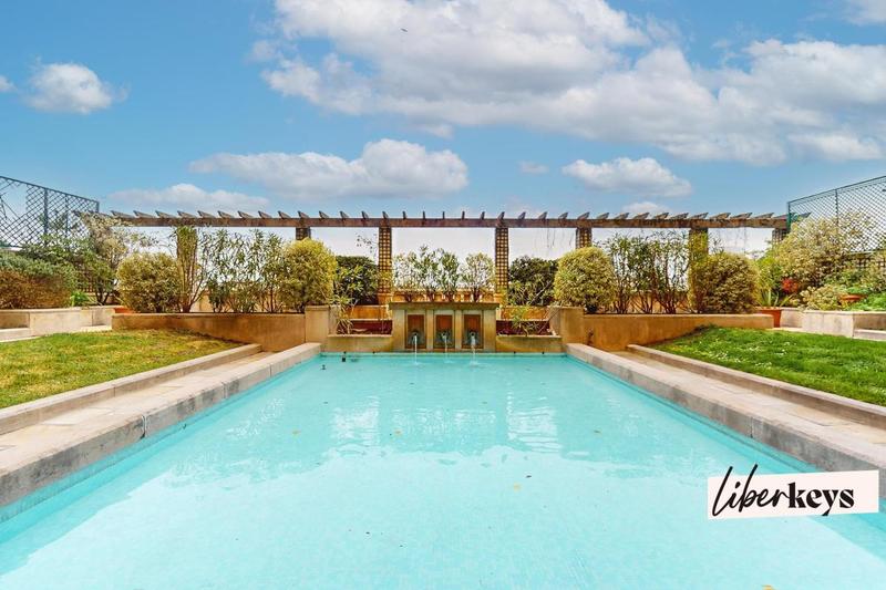 Studio - 10 m² - 1 pièce