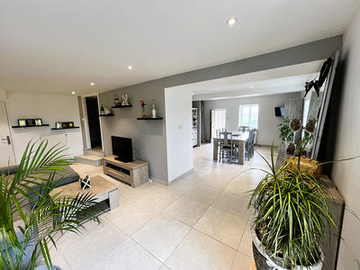 Maison - 120 m² - 10 pièces