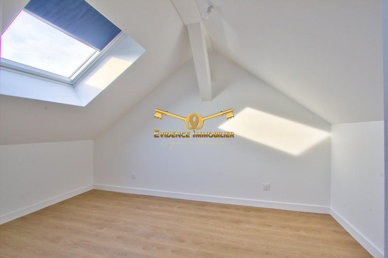 Appartement - 93 m² - 5 pièces