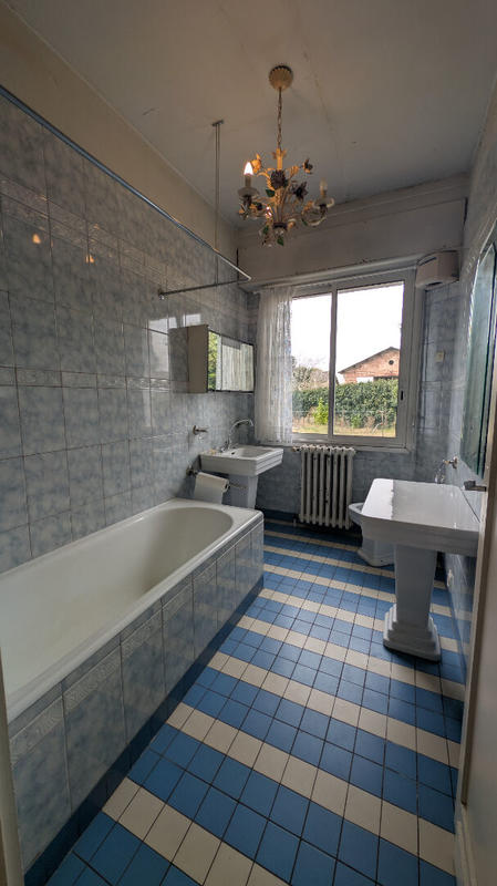 Maison - 231 m² - 8 pièces