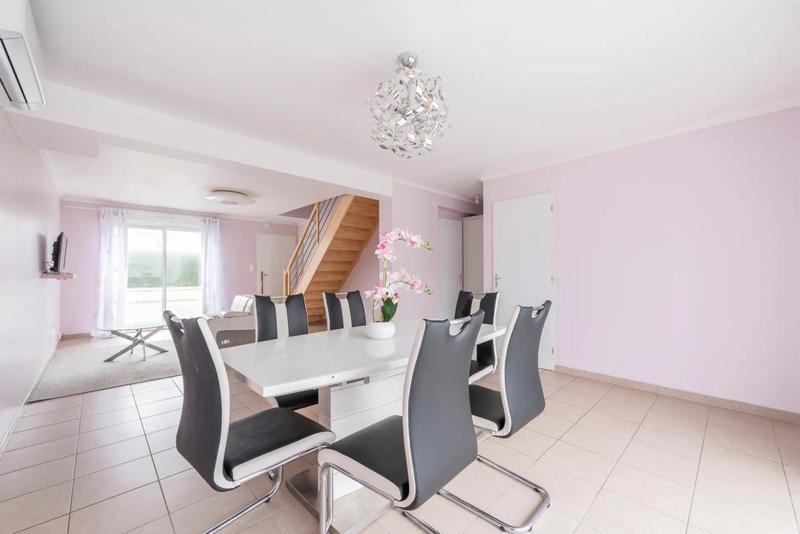 Maison - 89 m² - 5 pièces