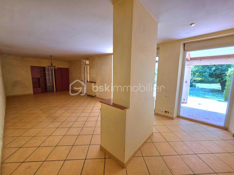 Demeure - 320 m² - 10 pièces