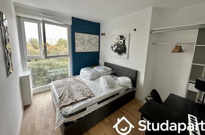 Chambre - 86 m² - 1 pièce