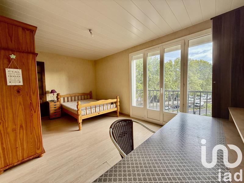 Appartement - 99 m² - 5 pièces