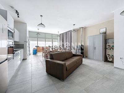 Maison - 80 m² - 3 pièces