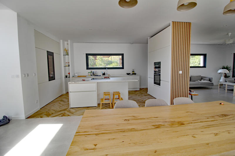 Maison - 230 m² - 7 pièces