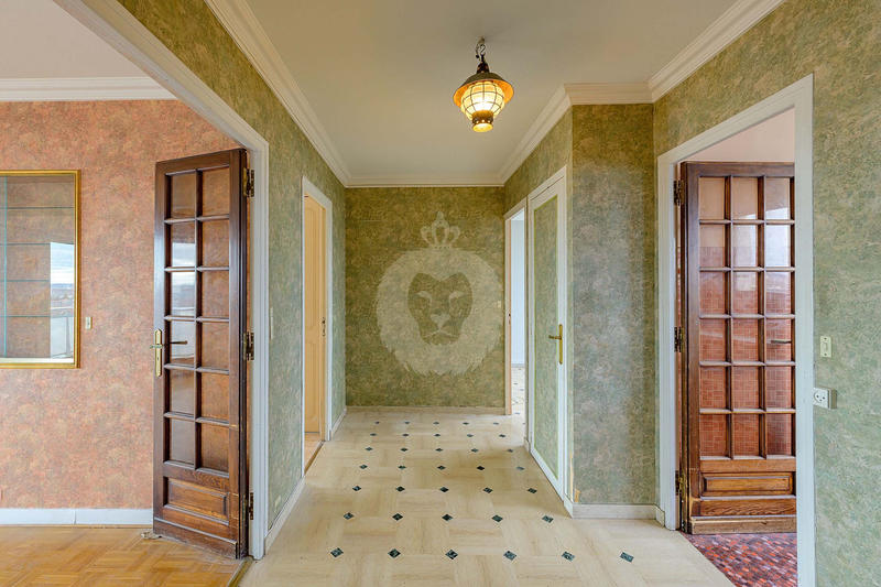 Appartement - 150 m² - 6 pièces