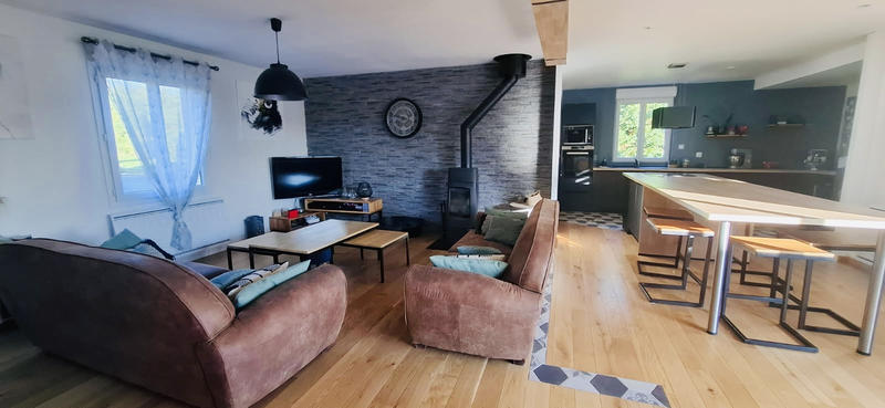 Maison - 200 m² - 8 pièces