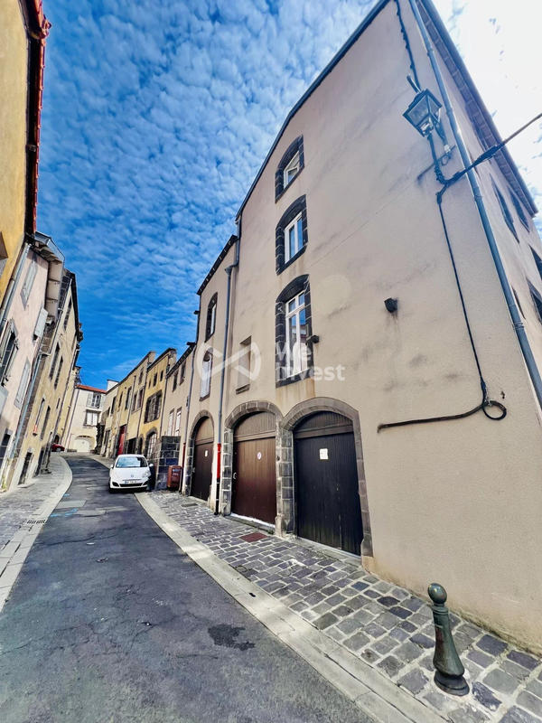 Appartement - 99 m² - 4 pièces