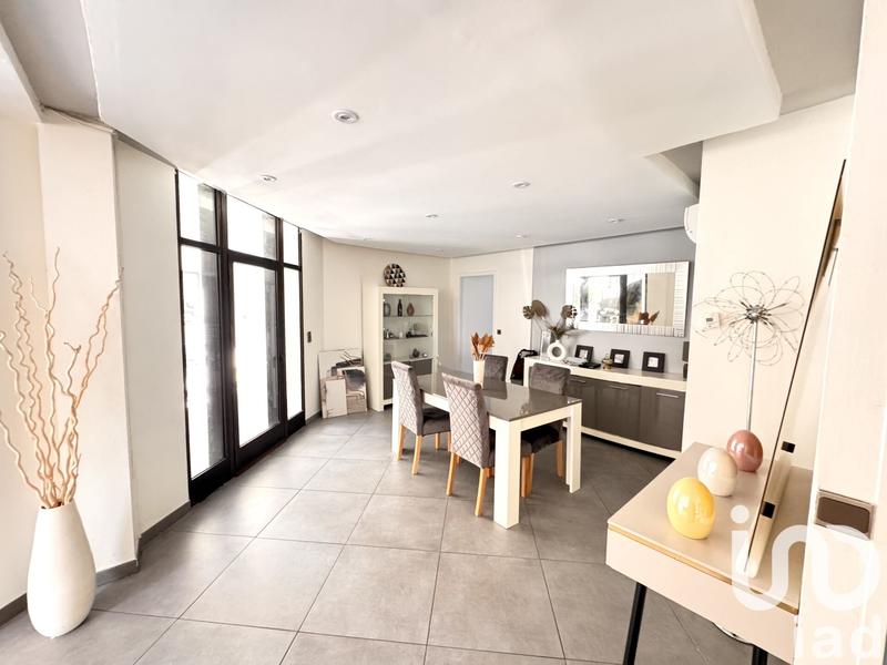 Maison de maîtres - 220 m² - 5 pièces