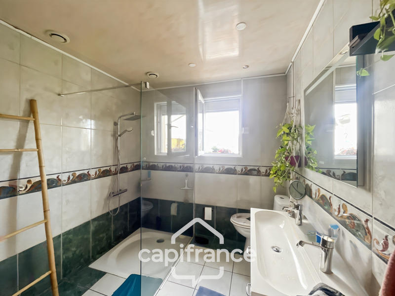 Maison - 180 m² - 6 pièces