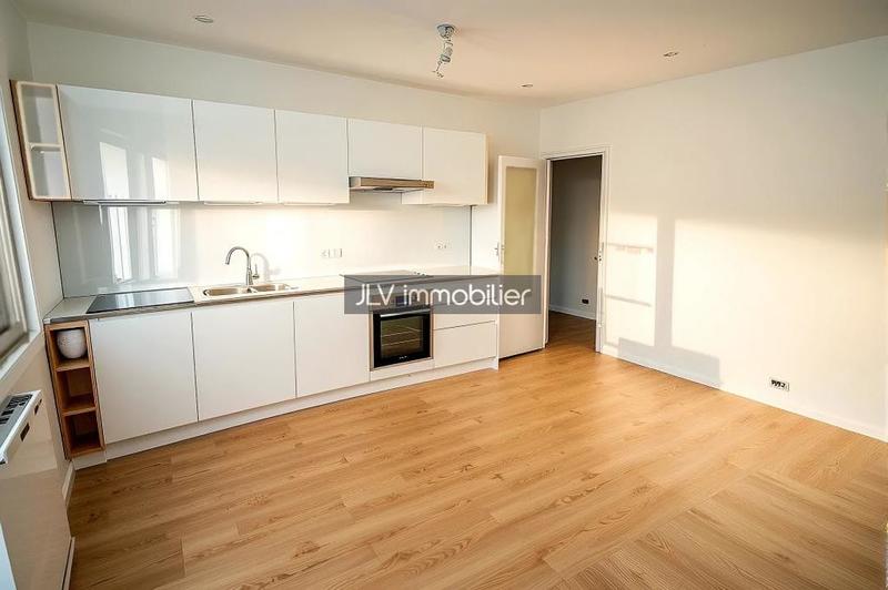 Appartement - 105 m² - 4 pièces