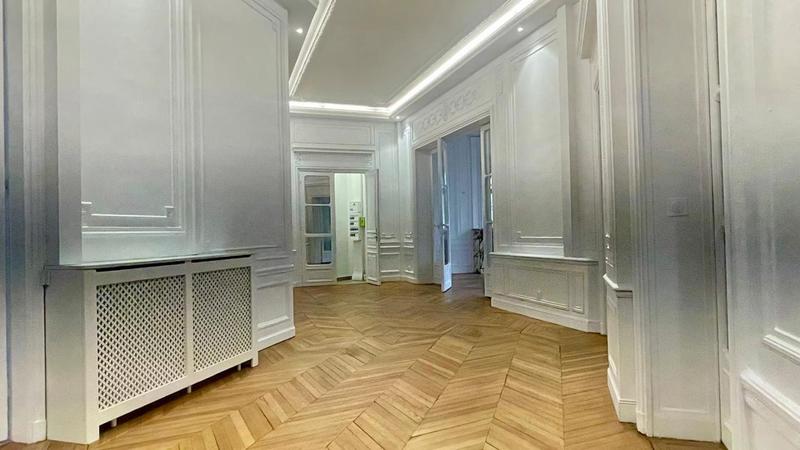 Appartement - 187 m² - 5 pièces