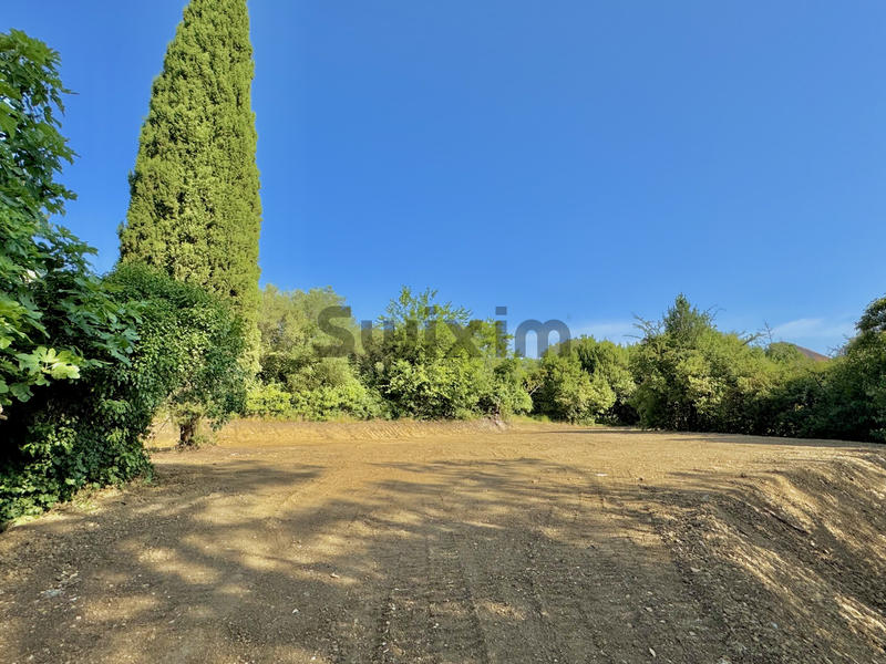 Terrain - 1 337 m²