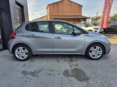 Peugeot 208 Puretech 82 Signature