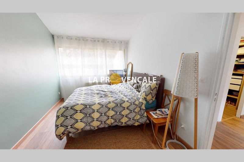 Maison - 200 m² - 7 pièces