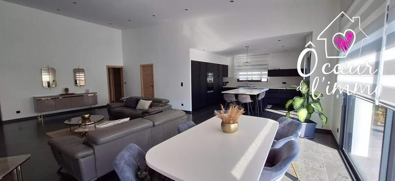 Maison - 166 m² - 7 pièces