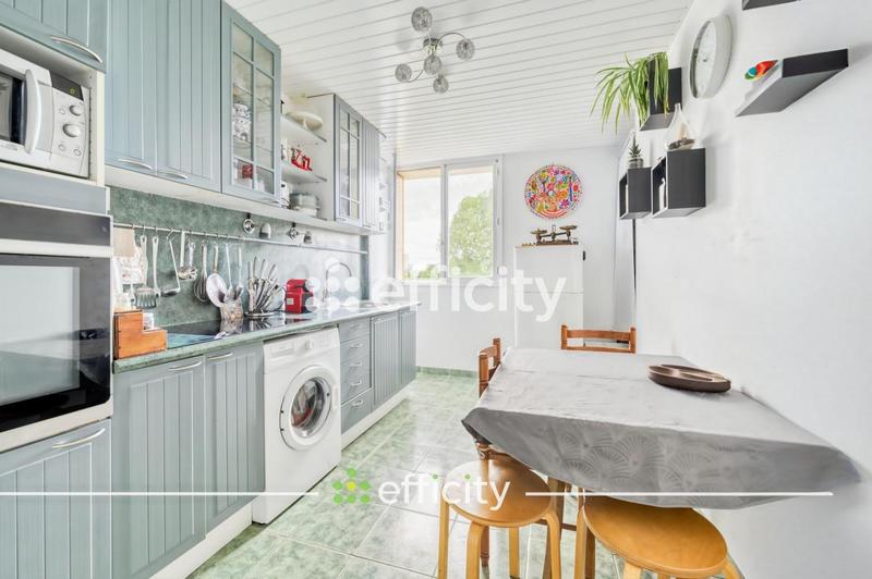 Appartement ancien - 72 m² - 4 pièces